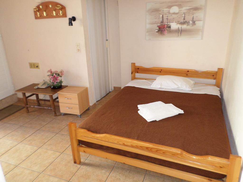 Tina Hotel Chania  Pokoj fotografie